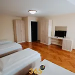 Hotel 365 Dos Manos Brcko