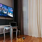 Hotel 365 Dos Manos