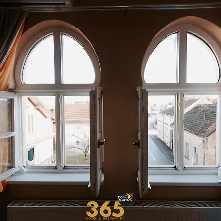 365 Dos Manos 3* Brčko