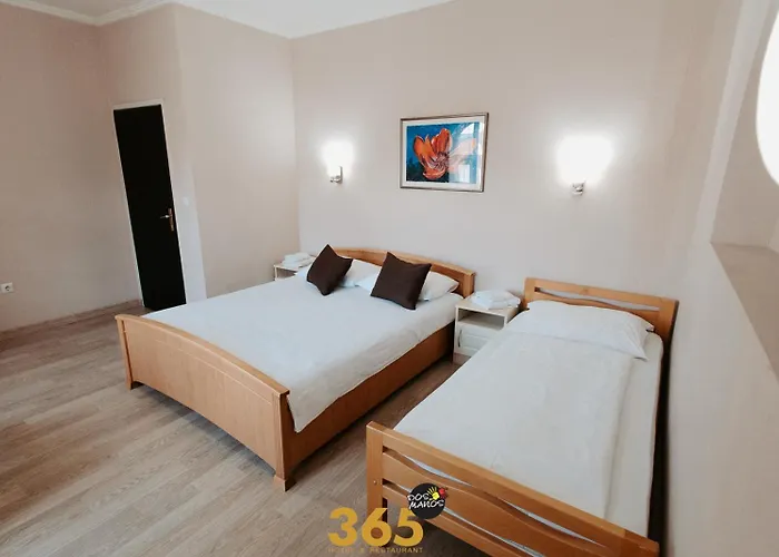 Hotel 365 Dos Manos 3*