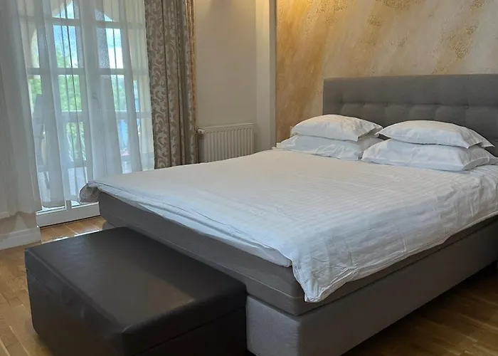 365 Dos Manos Hotel 3*