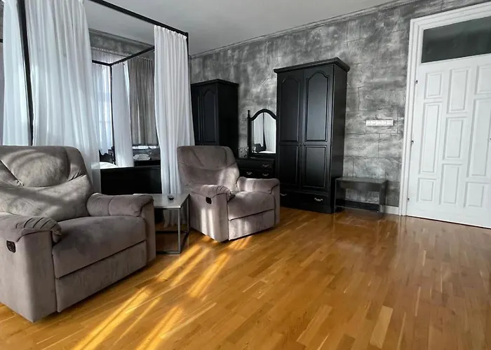 Hotel 365 Dos Manos 3*