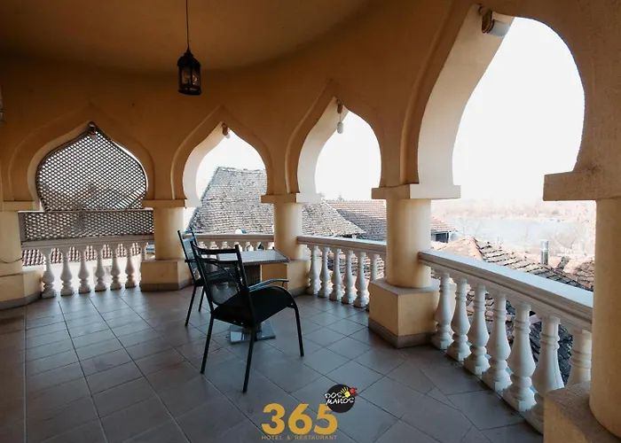 Hotel 365 Dos Manos 3*